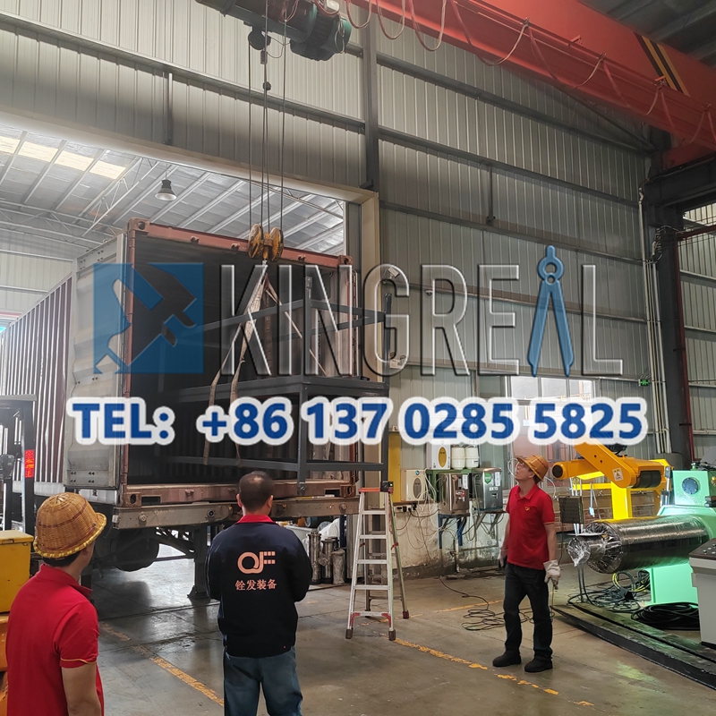 Coil Slitting Machine skickas till Italien
